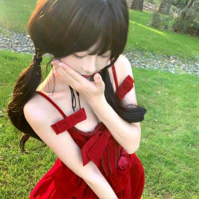 扬眉女导甘比茵